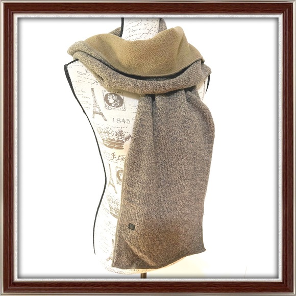 Double side Scarf - Picture 1 of 4